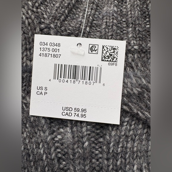 NWT - AE Whoa So Soft Cable Knit Sweater. Size Small. - Picture 9 of 9